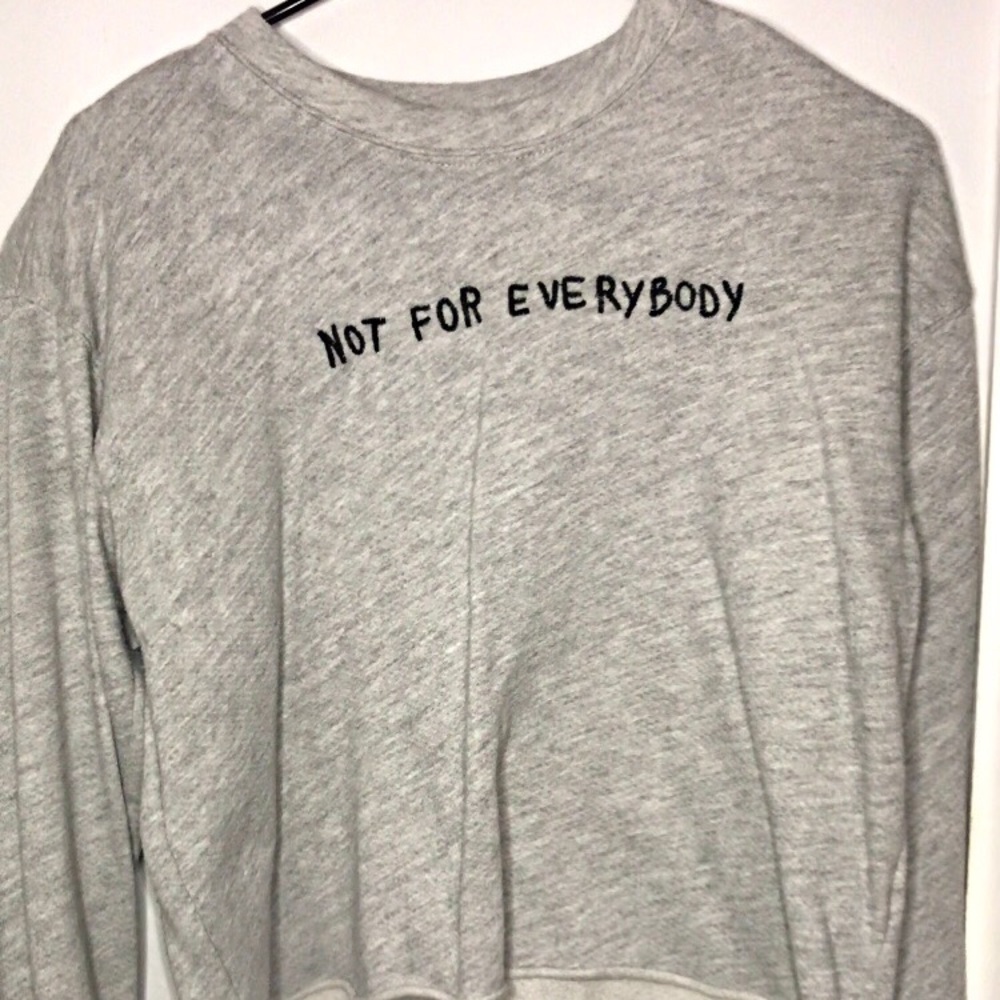 Forever 21 Grey Graphic Cropped Sweater